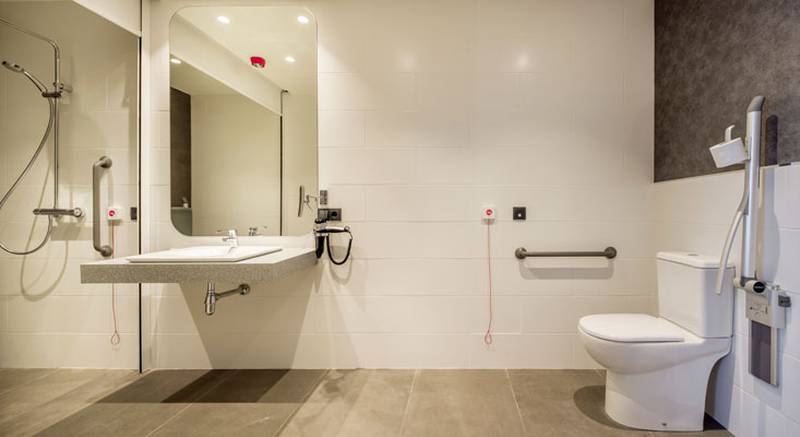 Camera accessibile Hotel ILUNION San Mamés Bilbao